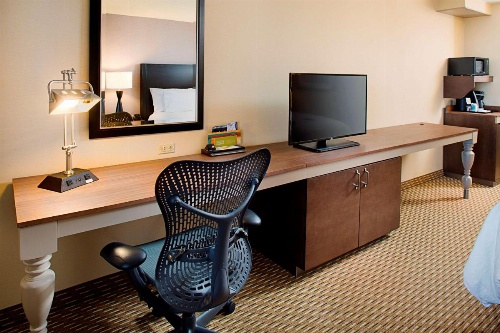 Hilton Garden Inn Hartford North/Bradley International Airport image 10