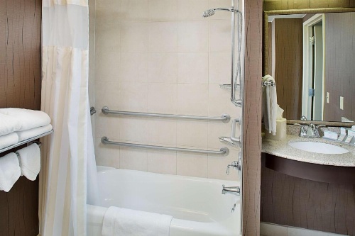 Hilton Garden Inn Hartford North/Bradley International Airport image 14