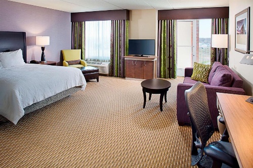 Hilton Garden Inn Hartford North/Bradley International Airport image 18
