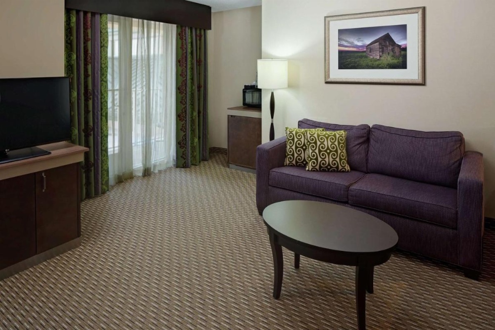 Hilton Garden Inn Hartford North/Bradley International Airport Image 32