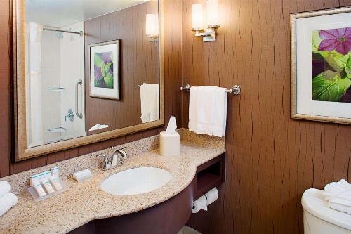 Hilton Garden Inn Hartford North/Bradley International Airport image 35